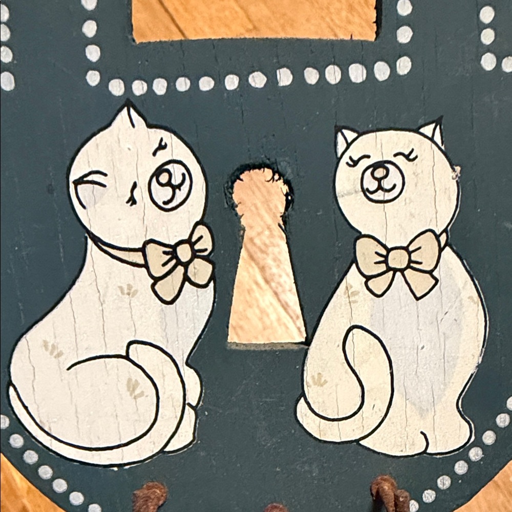 Handcrafted Cat Wall Decor key hook holder - Picture 9 of 9